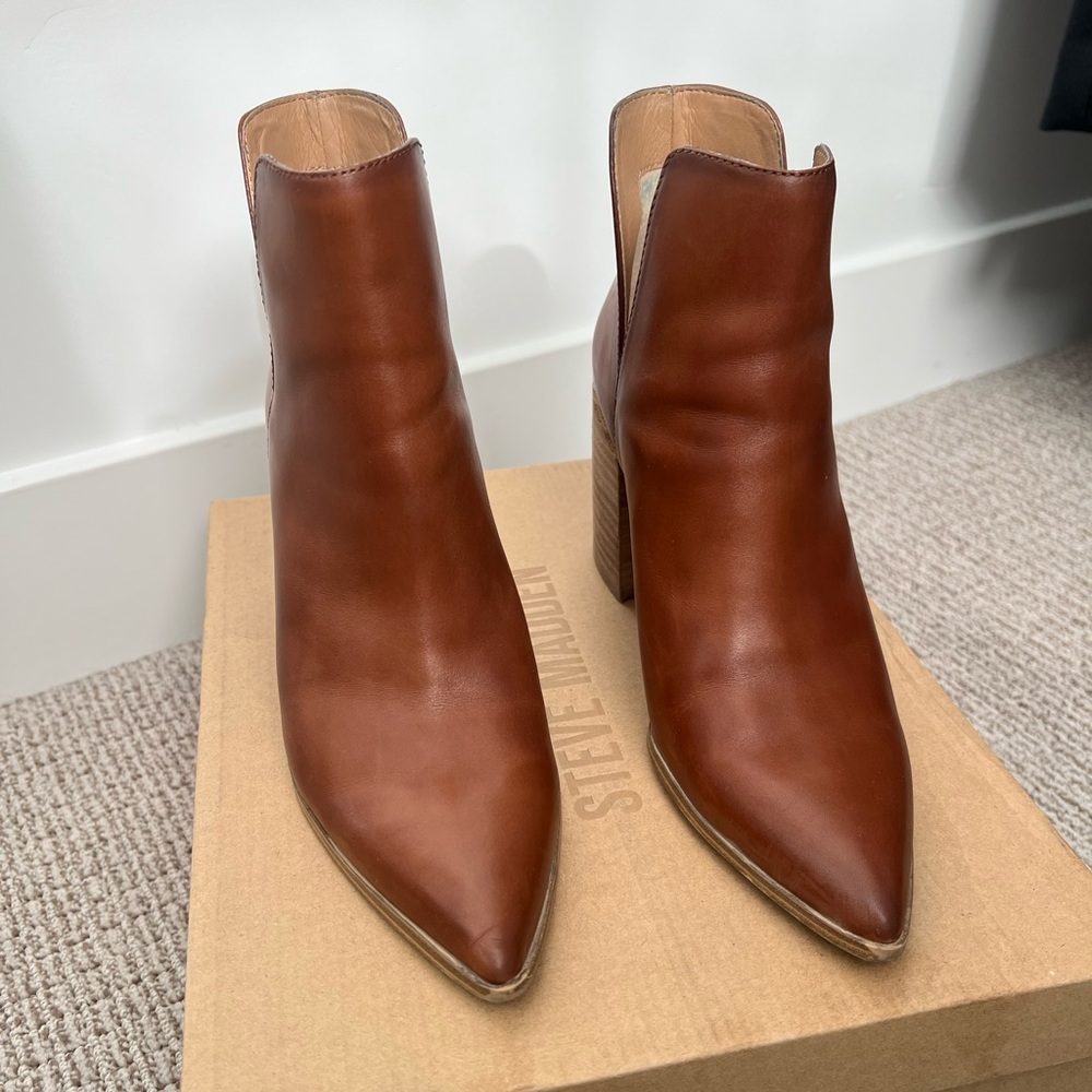 Steve Madden Kaylah Bootie, Cognac Leather